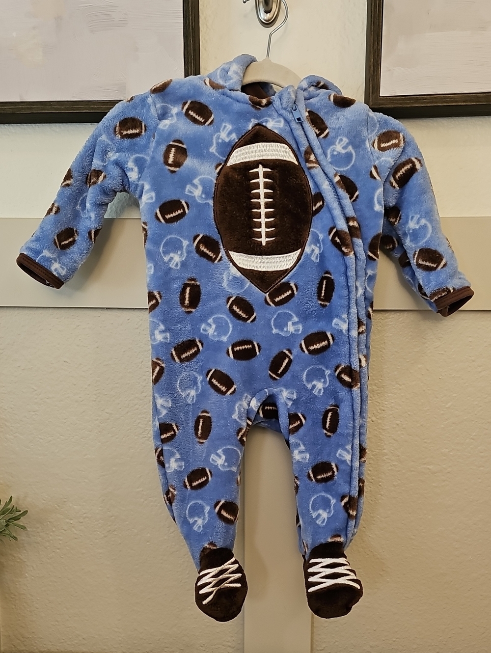 🏈 Baby Boy Cozy Fleece Football Footed Sleep & Play Sleeper 🏈 6-9m